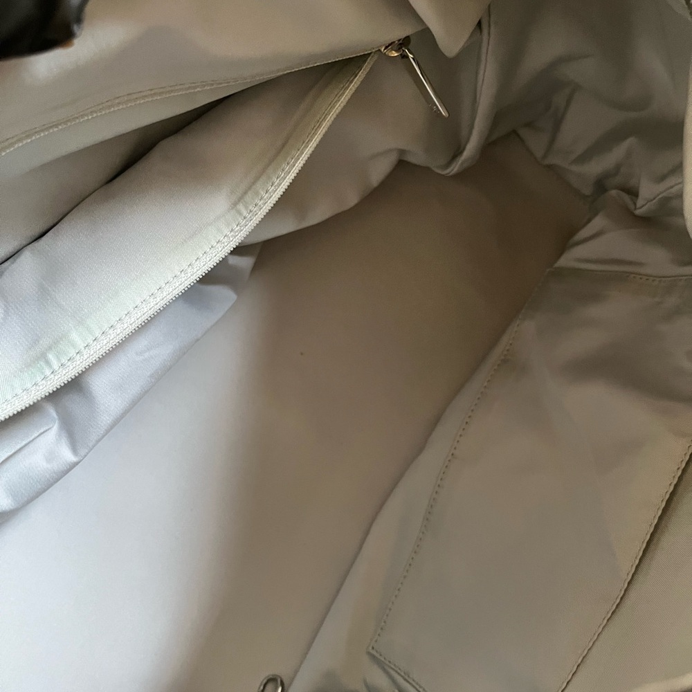 Chanel Two-Tone Patent Leather Shoulder Bag - - Picture 10 of 14